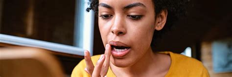 Eingerissene Mundwinkel Ursachen Und Behandlung