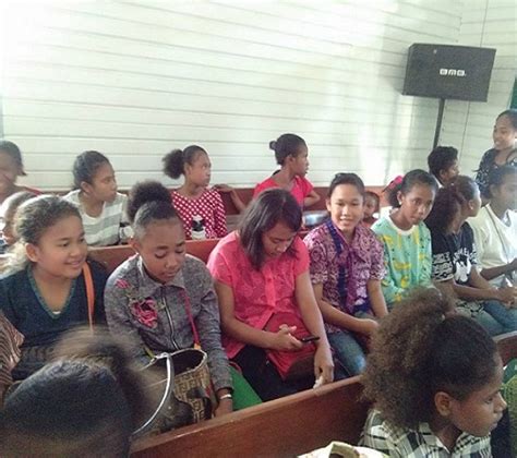 Entdecke rezepte, einrichtungsideen, stilinterpretationen und andere ideen zum ausprobieren. Liturgi Ibadah Natal Anak Sekolah Minggu Gki Di Papua - Ytw Febi