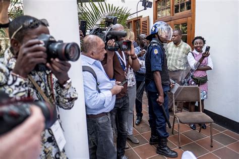 Zimbabwe Journalists Suffer As Regime Tightens Grip