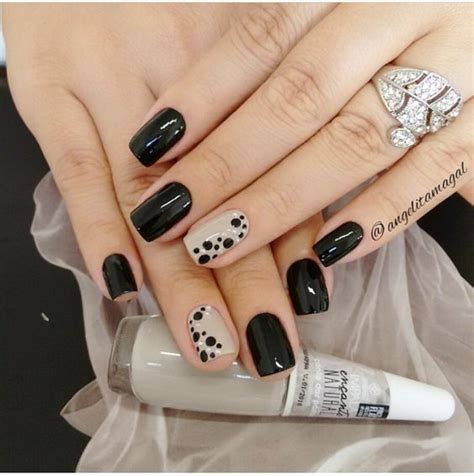 A día de hoy, sigue siendo mi color favorito en uñas, y siempre tiro de él cuando dudo en qué color. Pin en decoracion d uñas