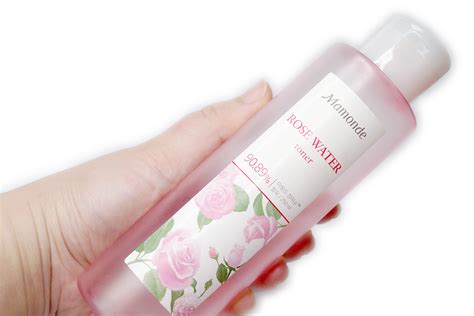 We've picked damask roses that were grown in morning dew to deliver soothing and moisturizing effects for the skin. Mamonde Rose Water Toner | Review - Jello Beans