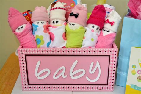 We've got you covered from unique baby shower gifts to baby shower gift baskets. Essential Baby Shower Gifts & DIY Diaper Babies