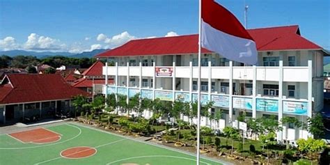 Peranan ibu bapa dalam pendidikan murid pdf. Pengertian SEKOLAH adalah: Arti, Fungsi, Unsur-Unsur, dan ...