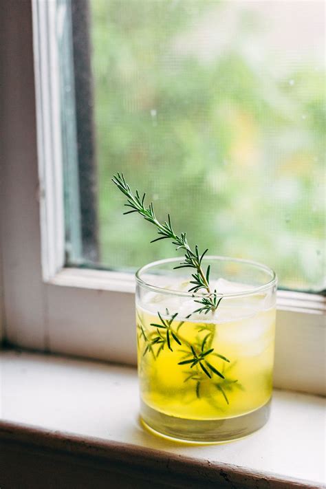 Maybe you would like to learn more about one of these? Bee's Knees Cocktail with Rosemary Honey Syrup | Recipe ...