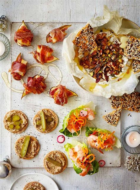 We have a variety of dinner party starters that you can make ahead and that are simple to prepare, such as savoury tarts, stuffed mushrooms, filo parcels and more. Festive Bites - Simple Starters - Issuu in 2020 | Summer ...