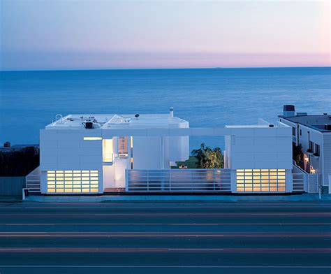Modern Beach House With White Exterior Paint By Richard