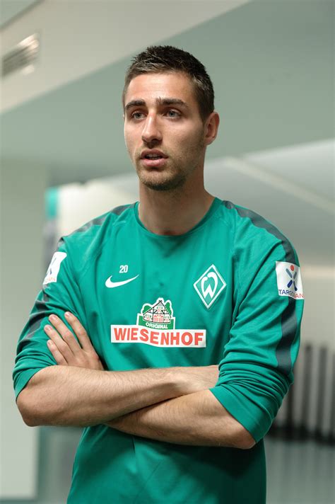Koen casteels verrät euch wen oder was er favorisiert. Holt Werder Bremen Wolfsburgs Torhüter Koen Casteels ...