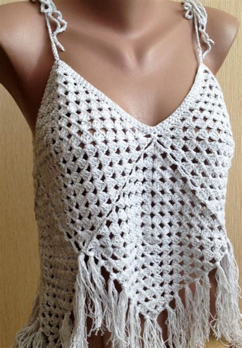 For this project you'll need some cotton, acrylic or mixed yarn (around 100 grams). Granny square Crochet top/ Halter top/ Crochet Festival top/