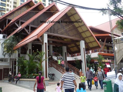 Geylang serai market is one of singapore's busiest markets and has been a central attraction to visitors who tour the country. Alicesg-Singaporemyhome: My World Tuesday - Geylang Serai ...