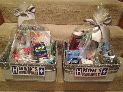 It's a gift you give the mom for having done the stressful job of pushing out the baby. Mom and Dad "to be" hospital survival kits... | Diy baby ...