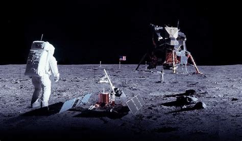 Nasa Releases 10000 High Res Photos To Prove Moon