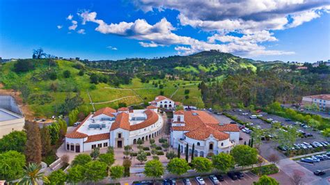 The Oaks Calabasas And The Celebs Who Call It Home