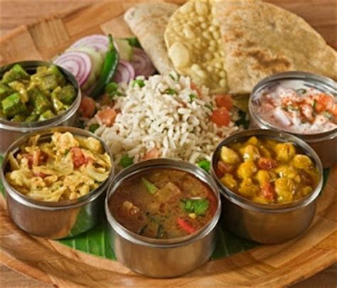 Negara kita kaya dengan pelbagai jenis makanan. Warisan Tradisional: Makanan Tradisi Kaum India