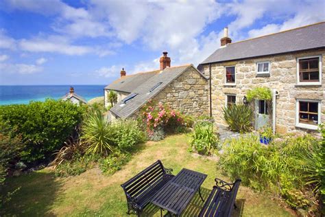 Extra luxury touches add that 5 star feel to your holiday. whiterose cottage, our holiday cottages by the sea in ...