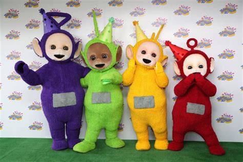 Teletubbies Dipsy And Laa Laa - Kids' favourites the Teletubbies are back with Tinky Winky, Dipsy, Laa
