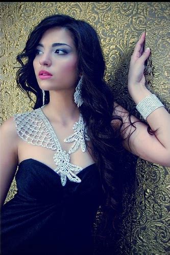 Hollanda'nın haarlem kentinde doğan pamuk, 14 yaşında model. Maryeve Dufault: Photo Miss Turkey 2011 Melisa Asli Pamuk