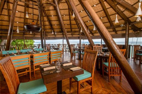 Seychelles Restaurants Dining At Savoy Resort And Spa