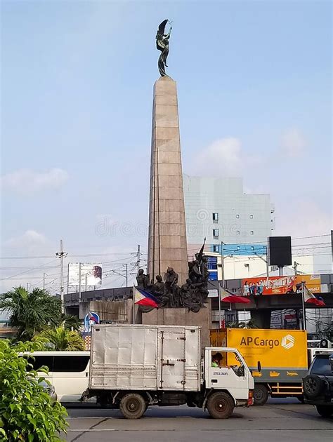 Monumento Bonifacio En Filipinas Caloocanas Foto Editorial Imagen De