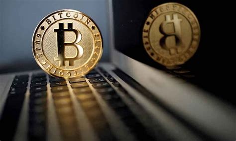 Bitcoin Price Dips 10 As Trading In Etf Begins