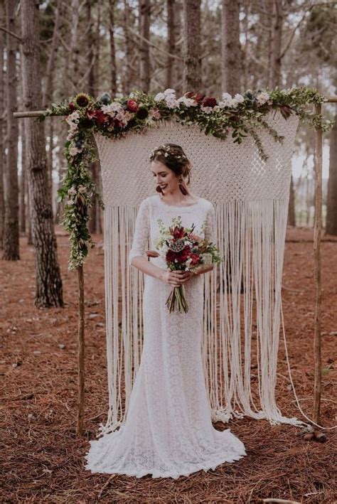 25 Macrame Wedding Backdrops And Arches Weddingomania