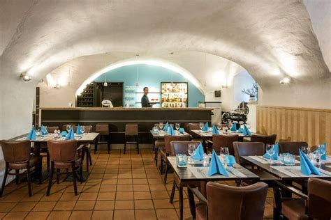 City hotel deutsches haus ofrece una gran variedad de servicios en la habitación, como mesa de escritorio, y puedes permanecer conectado, ya que hay wifi gratuito disponible. Arcadeon | Hagen - Der Varta-Führer