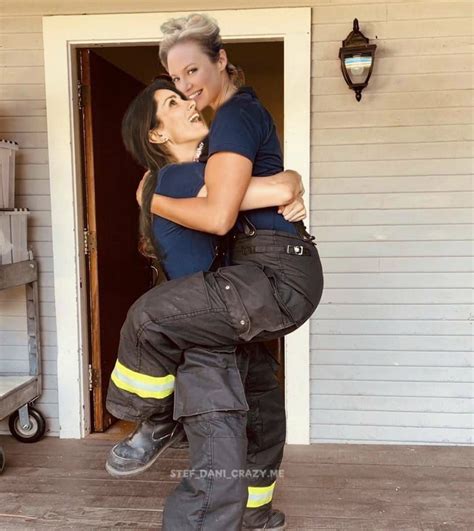 Pin By Vicky Mayara On Carina E Maya In 2022 Cute Lesbian Couples Girl Firefighter Firefighter