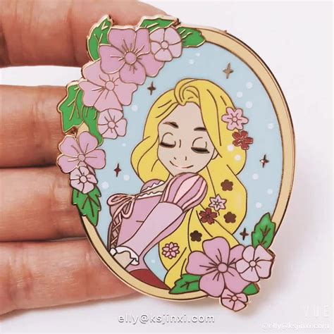 25 Inches Silk Screen Printing Gold Cute Cartoon Girl Hard Enamel Pin Enamel Pin Manufacturer
