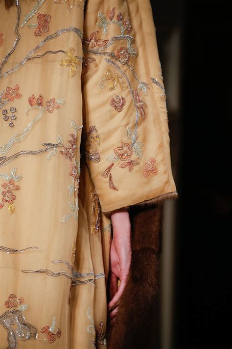 Valentino Spring 2016 Couture Fashion Show Мода от кутюр Модные