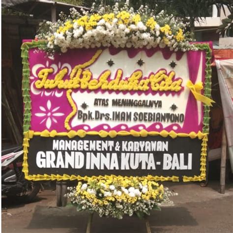 Selain itu juga digunakan dalam setiap kegiatan kebudayaan khas bali. Ucapan Selamat Pernikahan Bahasa Bali - UCAPANKU