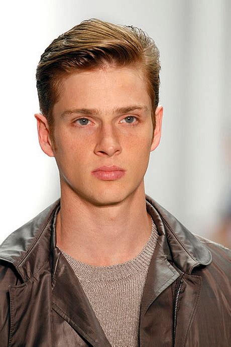 Cortes de pelo para adolescentes hombres. Cortes de pelo para hombres con pelo lacio