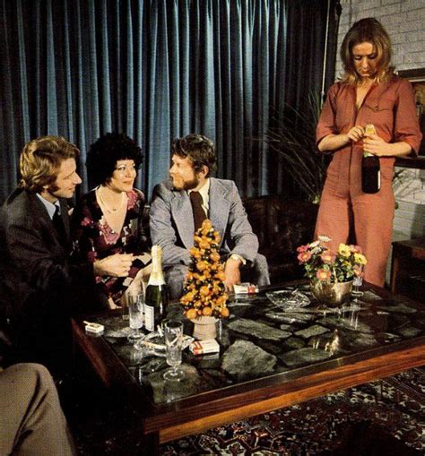 33 Cool Pics That Show How People Enjoyed Parties In The 1970s