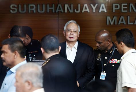 Malaysias Anti Graft Agents Seeks Explanation From Ex Pm Over 1mdb Affair