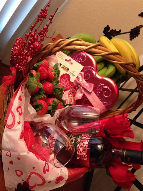 Valentines Day Basket idea | Valentines day baskets, Valentines day, Valentines