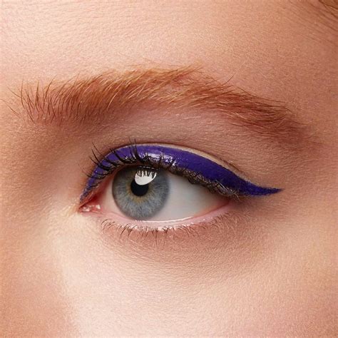 Best Eyeliner Color To Bring Out Blue Eyes