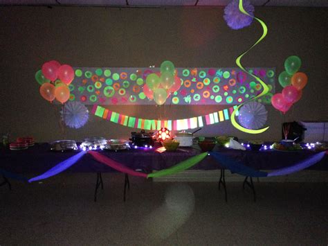 Pin By Tracy Bru On Black Lightneon Party Neon Party Graduation