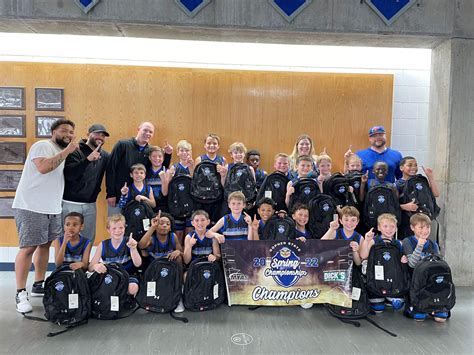 Congratulations to our 3rd grade... - School Boys Basketball