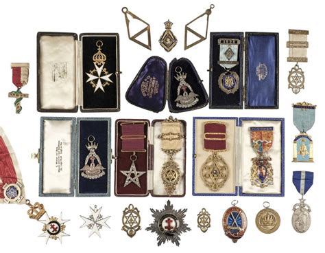 Lot 255 Masonic Medals Knights Templar Neck Badge