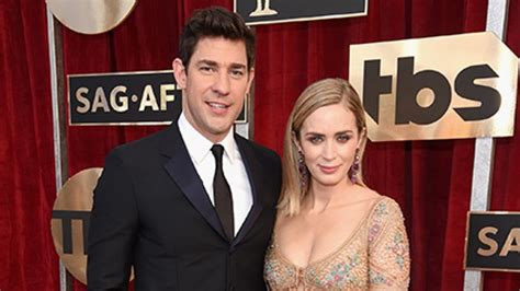John Krasinski Says He Propositioned Wife Emily Blunt By Asking If She D Like To Have Sex