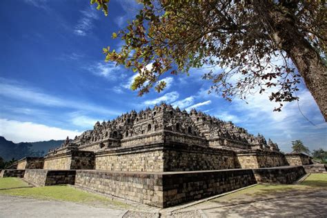 Things You Should Know About Borobudur Temple Jogja Tour Package