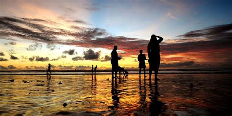 Misalkan saja jatah cuti tahunan pns 2018 12 hari kerja. 6 Spot di Bali untuk Berburu Matahari Terbit Awal Tahun ...
