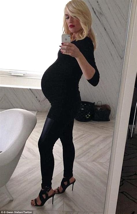 why pregnant celebrities wear tight maternity clothes daily mail online