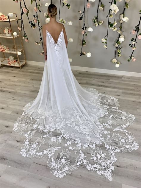 Enzoani 2021 Gown Highlights Enzoani
