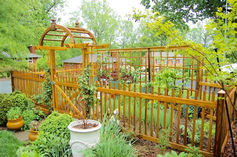Building Garden Structures And Adding Features To Your Backyard