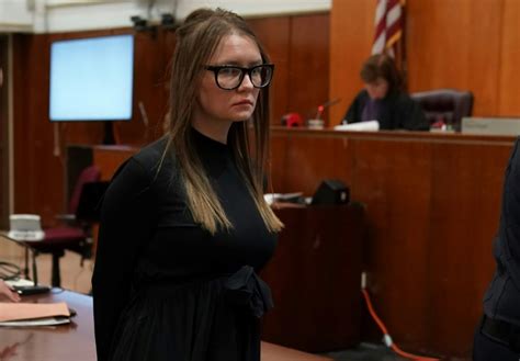 Deutsch Russische Hochstaplerin Anna Sorokin Aus Us Haft Entlassen