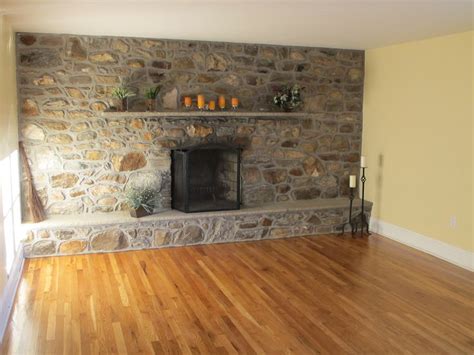 Like Our Floor And Bench Faux Stone Fireplaces Stone Veneer