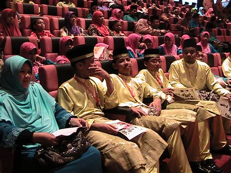 Assalamualaikum wbt, to anyone yang tengah baca blog post ni. al-Farabi: Festival Nasyid Kebangsaan 2012-Kelantan
