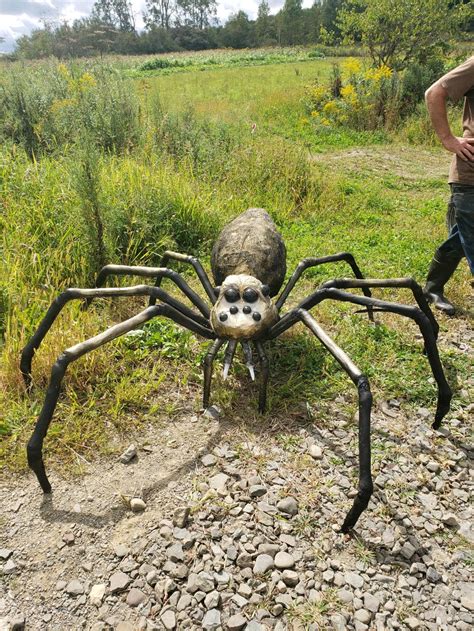 Giant Spider Halloween Forum