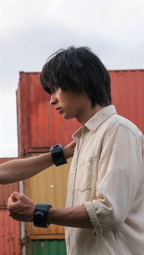 Netflix Alice In Borderland Tv Series Ryohei Arisu Kento Yamazaki