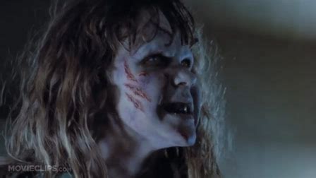 Túlélte a borzalmakat, de nem tud többet hinni istenben és elhagyja papi hivatását. Hasznos holmik (1993), 1993, bonnie bedelia, castle rock - Videa