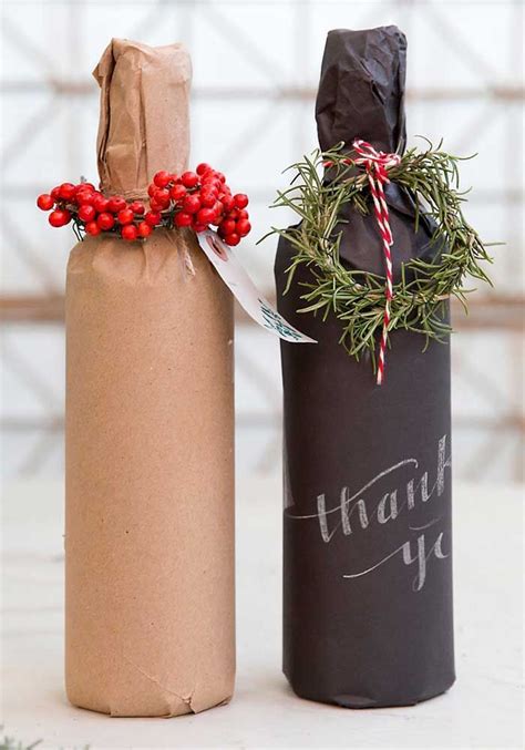 I had plenty of brown paper, that i use for just about everything this diy gift wrapping idea uses leftover tartan fabric, but you can use anything you have, really. Gift wrapping ideas with brown paper | Christmas gift ...